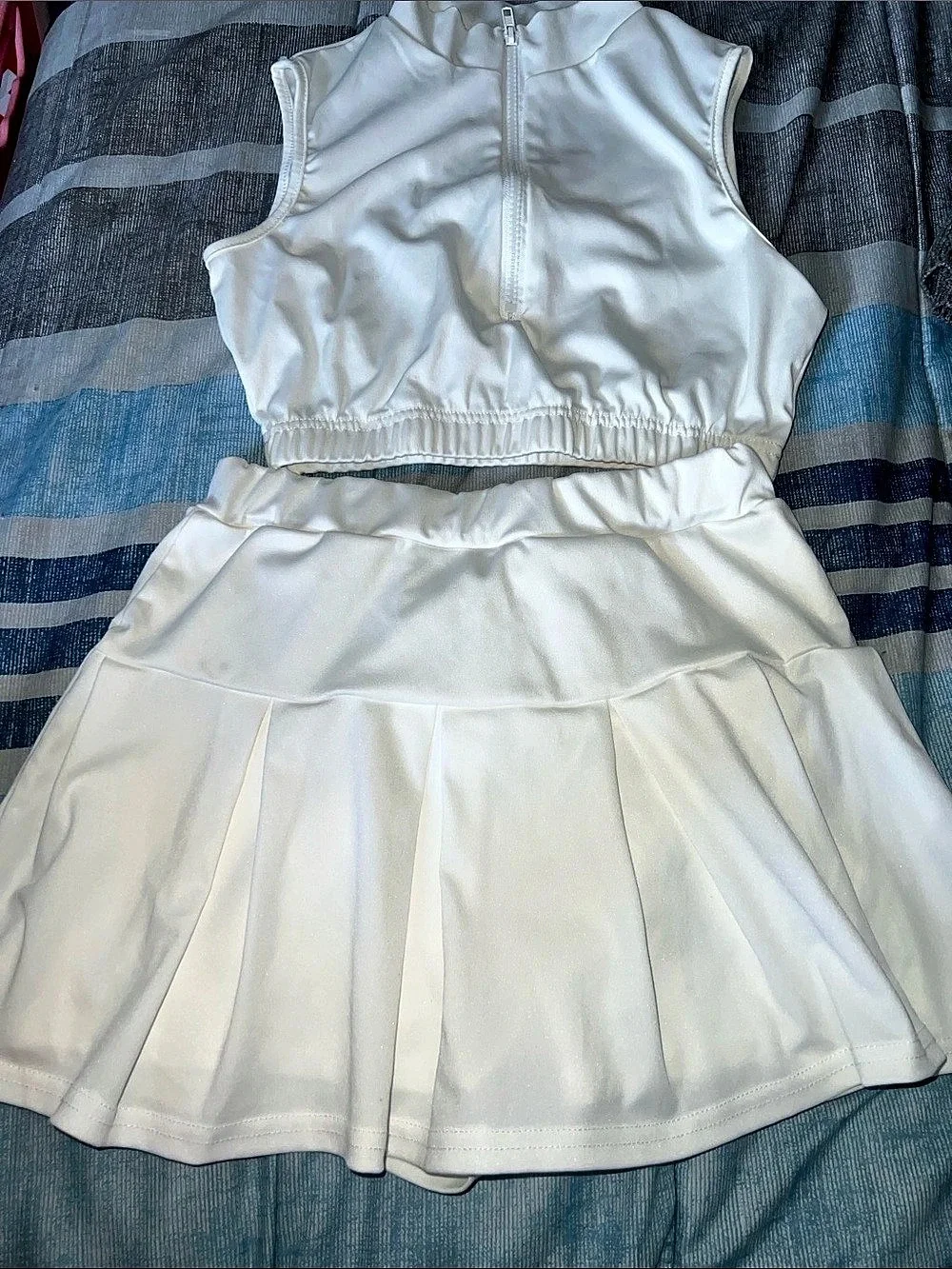 2 piece set White Pleated Skirt and Crop Top